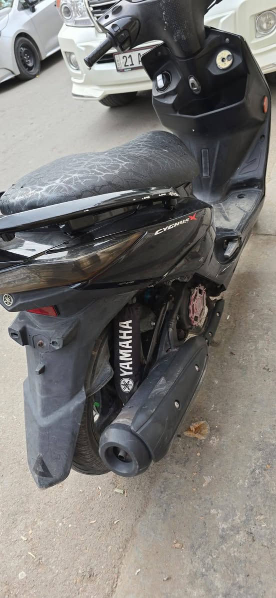 الدراجه ليد نقصها بالسلف 900 وبيها مجال سكني بغداد حي العامل ***********
