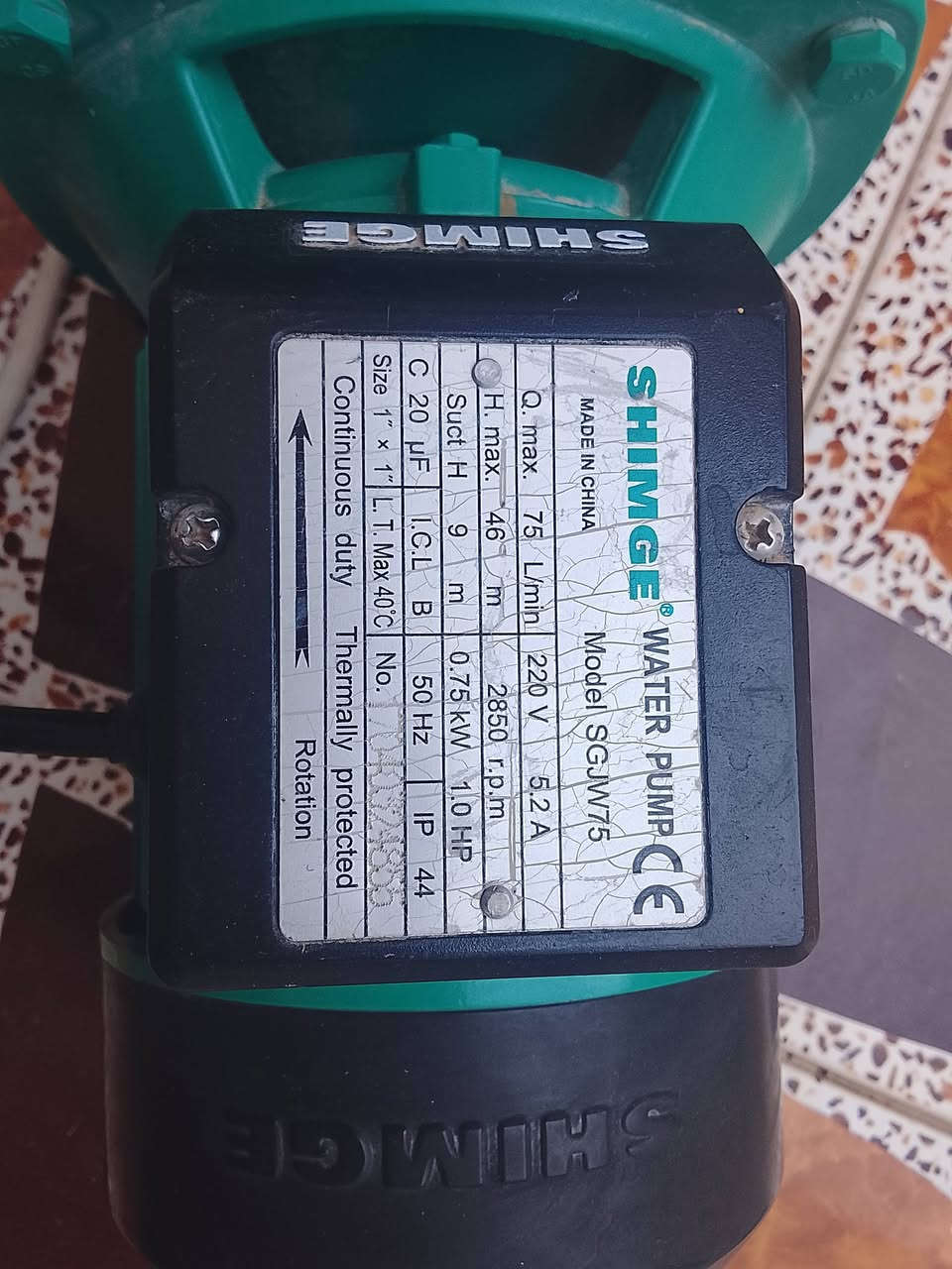 ماتۆڕی ئاوبۆفرۆشتن زەبەلاح یەک سەعات ئیشی کردە140هەزارومەعملەجواوکۆمێند نادەمۆ***********کەلار
