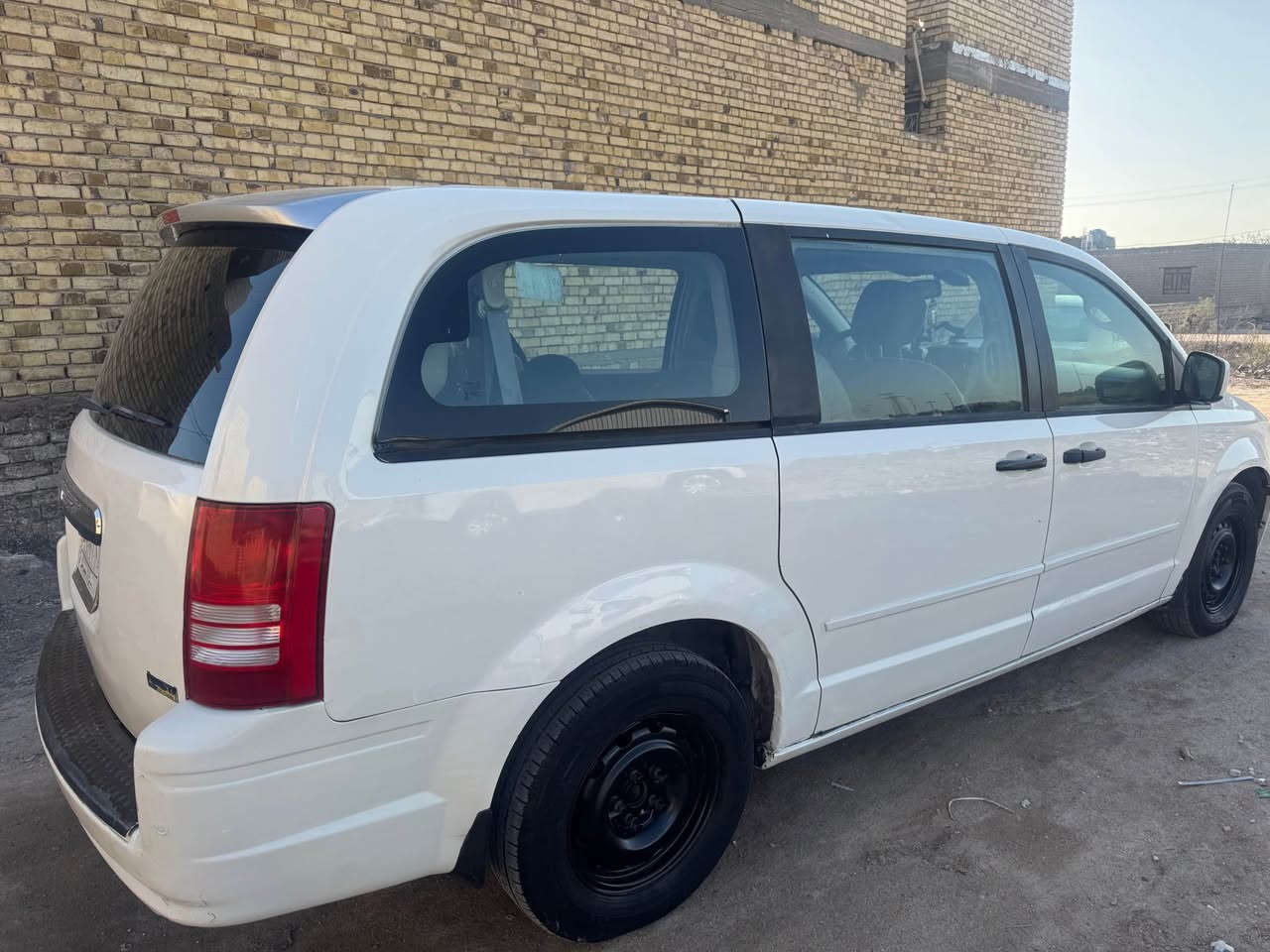 دوج الكلايزر موديل 2008 رقم ادياله مشروع وطني تحويل بلناصريه صاحبها يمي بلسوك ايريد تحويل وارد  امريكي بيها جاملغ تبديل وبنيد صبغ كير ومكينه كفاله  تبريد شغال حداديه جديده السياره 7 راكب سياحي تبريد 3 قطع مكينه 6 اسرندر سعرها 107 وبيها مجال لشراي مكاني سوق الشيوخ الشراي يتصل *********** سوق الشيوخ, ذي قار
