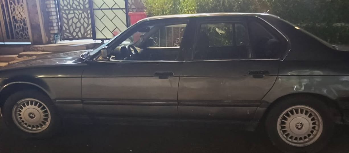 سياره (BMW )بي ام للبيع
ادموديل 1991
اللون رصاصي فيلي
735 مفتوح مو مسكر
السياره نظيفه مثل ما واضح 
كلش وباتريك ونوزلات جدد 
هزه جديده
صار يومين من مسويلهه هزه
وسنويه جديده
السعر 33 وبينه مجال حك الجيه 
موجوده السياره ببغداد
للتواصل عبر الرقم
***********
ومتوفر واتساب
