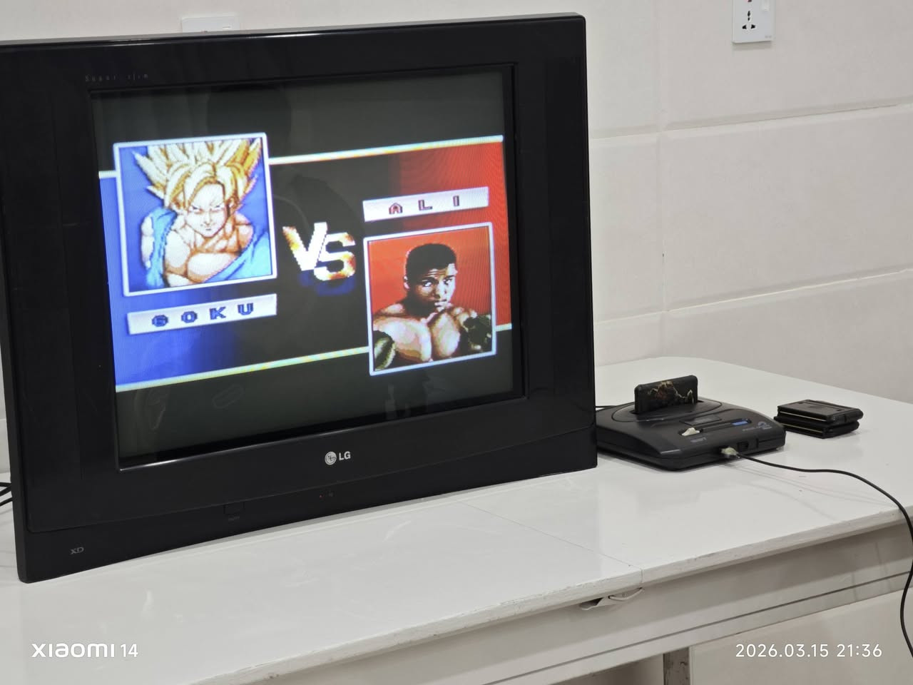 قطعة نادرة تلفاز الجي CRT شاشة فلاترون
المميزات
1-يدعم جميع التقنيات AV + component وتخريج
2-الاصدار الحديث شاشة عدلة فلاترون
3-حجم كبير 29
4- ظهر الجهاز النحيف الترا سلم  
5-اخر نظام من الجي بيه عدة خيارات تعديل الصورة الالوان
الجهازة نظيف جدا جميع الدكم شغالة 
مع الرمونت 
للبيع مع جهاز سيكا تجاري اصدار قديم 2008 مع جوستك واحد شغال و 4 اشرطة 
السعر 100 الف 
مكاني بغداد يوجد توصيل


**إذا كنت صاحب هذا الإعلان وتريد حذفه لأي سبب، رجاءا أرسل رسالة إلى الدعم الفني**