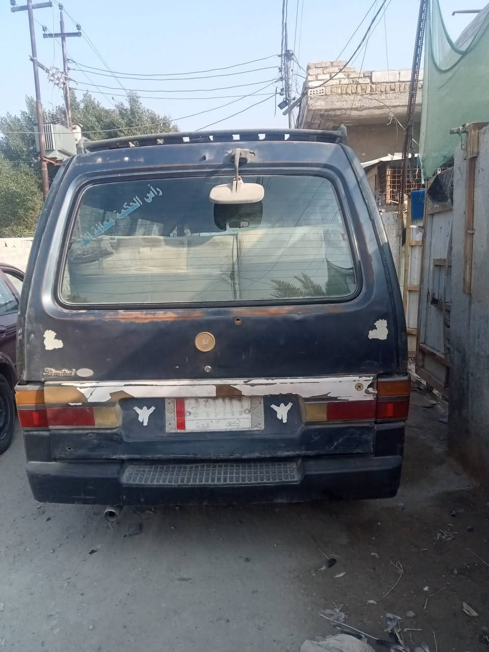 كيا بستا للبيع موديل 94 رقم بغداد سعره 27 وبيها مجال رقم ***********
