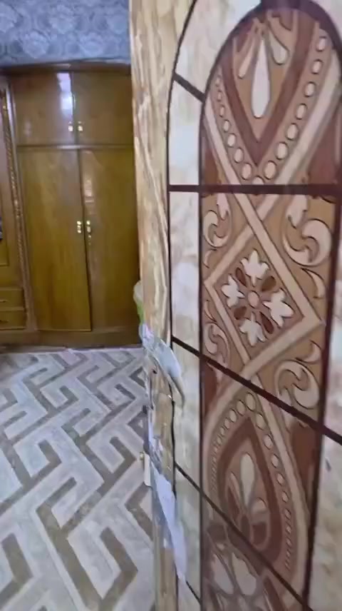 بيت مساحة 100 متر تقريبًا بالتجاوز مال الدورةابو الدشير شارع الضغط قرب اسواق الحجية للأستفسار والسعر ***********
