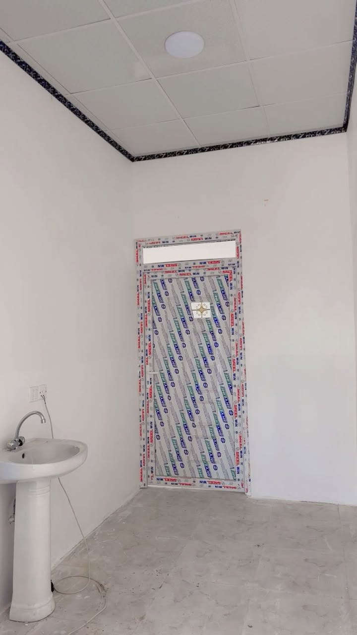 #للايجار_للايجار 
شقة للايجار مساحة 100 متر 🏠
في حي سومر قرب مطعم سومر 
تحتوي على غرفتين 2️⃣ وهول ومطبخ
الشقه جديدة زيرو غير مسكونه 
بناء مرتب جداً وعازل للحراره 

للاستفسار اكثر مراجعة مكتب التطوير للعقار سايدين الميثاق مقابل مطعم رائدر بدر وقرب جامع لا إله إلا الله 
اوالاتصال على الارقام التالية🔸🔹  

 *********** واتساب + فايبر
‏*********** واتس + فايبر 
*********** واتس + فايبر
 *********** واتس + فايبر

1️⃣ يوجد بيوت  للبيع  سكني تجاري🏭
2️⃣ يوجد اراضي للبيع سكني زراعي🏡
3️⃣ يوجد تعقيب تحويل ملك عقار📋
4️⃣ يوجد  كادر مساحين اراضي📐
5️⃣يوجد كادر بناء بيوت 🧱
6️⃣ يوجد كادر تفليش بيوت 🏗
🔹 نستقبل كافه العروض التجاريه والسكنيه 
🔹وعروض الايجارات على مدار 24 ساعه
