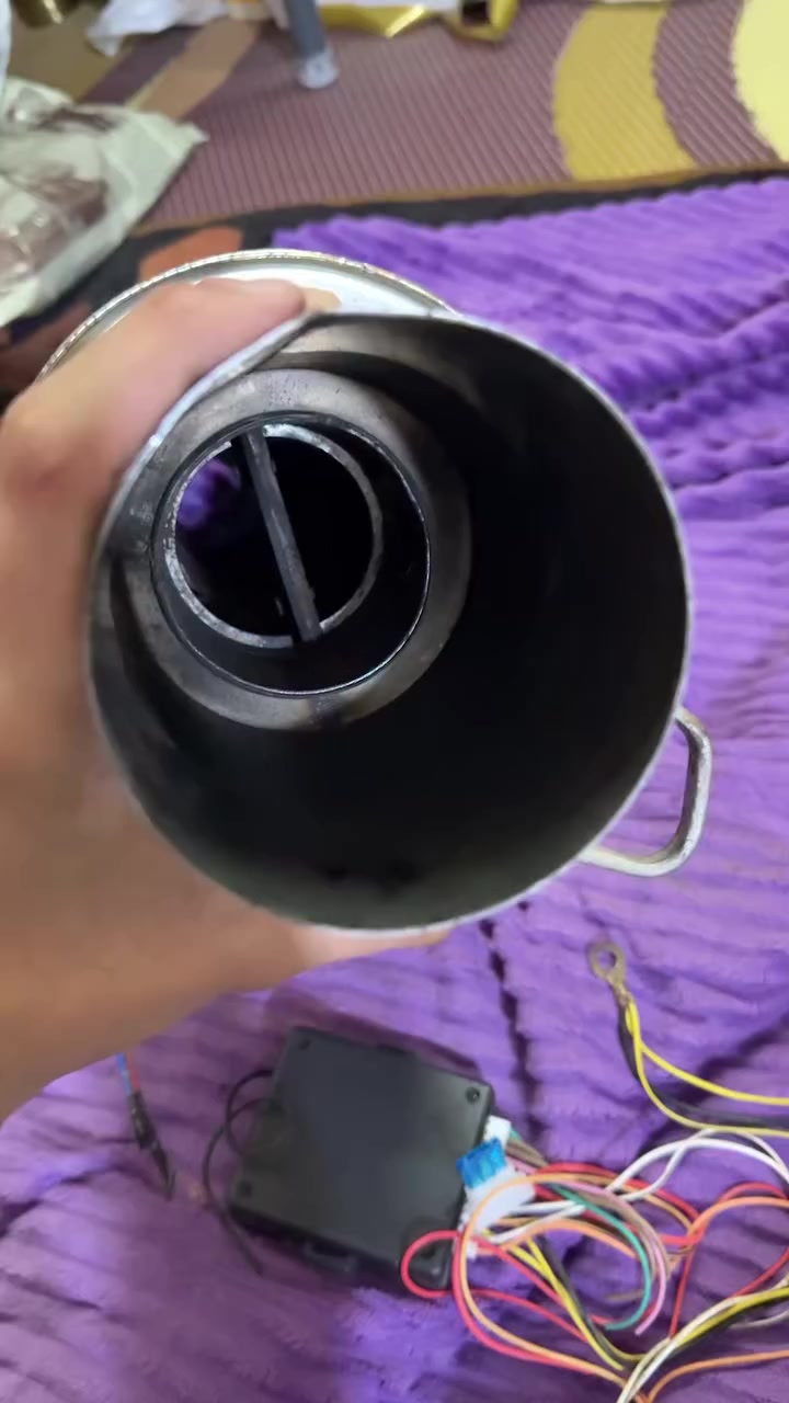 جهاز أكزوز HT POWER ريمونت فتح وسد يرهم لجميع انواع السيارات جديد أستخدام 5 ايام فقط سعره ١٧٥ الف فقط الشراي يجي خاص


**إذا كنت صاحب هذا الإعلان وتريد حذفه لأي سبب، رجاءا أرسل رسالة إلى الدعم الفني**