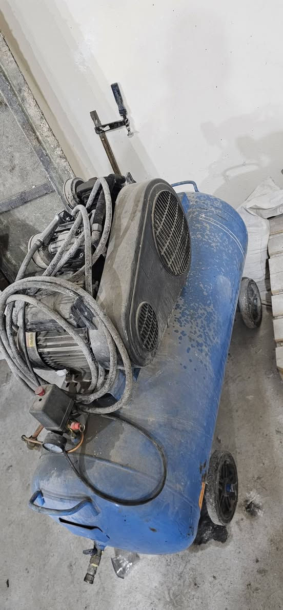 عندي قوالب مرمر للبيع معمل متكامل للاتصال والاستفسار  ***********
