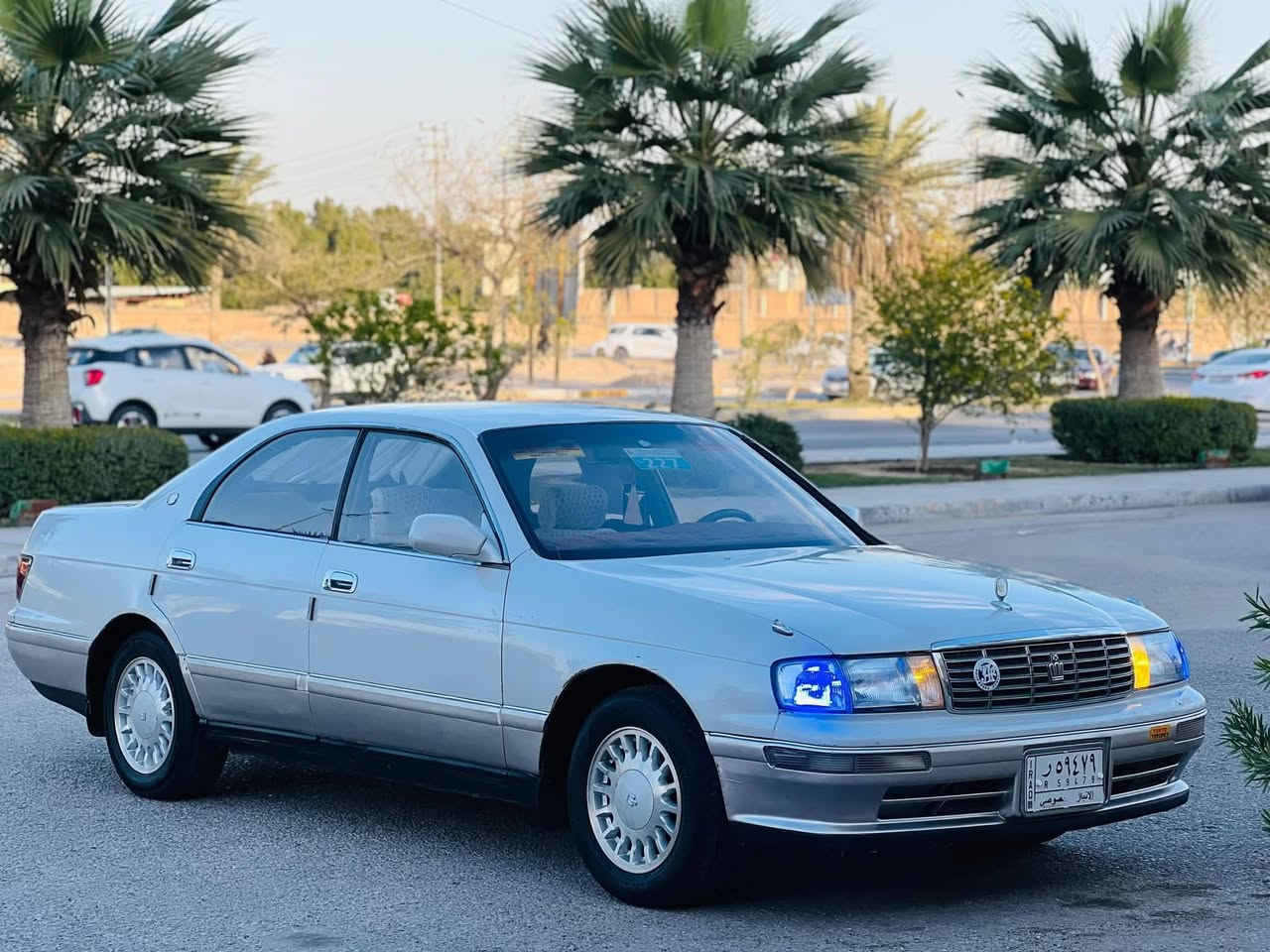 كراون بطه مراوس فقط. / موديل 1994 / كفاله عامه من ضربه وتبديل. والكص والنقل الجثه والخياس  رقم انبار. تخم تاير كهربائات شقاله.  مراوس حسب القناعه  العنوان ناصريه قلعه سكر /***********
