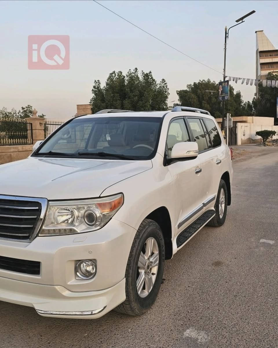 لاندكروز GXR  2012 للبيع
6 سلندر

ماشيه  140Km

سيارة بلاديه نظيفه الى درجه 
رقم بغداد
الموقع /البصرة
باب ايمن فقط رشة صبغ مال شخطه ستوته لا حادث ولا شي

السعر  360 ورقه 

للاستفسار  ***********
