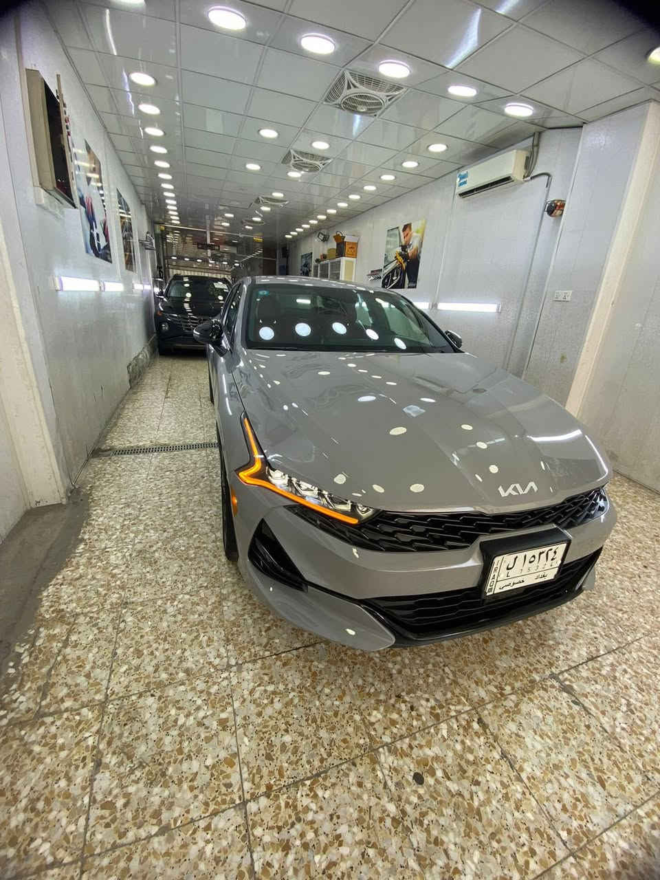 للبيع k5   مديل 2023
Gt lin
داخل جلد احمر 
كشن سايق كهرباء 
نقطه عمياء 
رادار امامي خلفي 
محرك 1600t
ماشيه 30.000
مرايه اوتو دم
حادث جامغ بدون دواخل بدون ايرباك  
للتواصل عل خاص او على الرقم ***********
