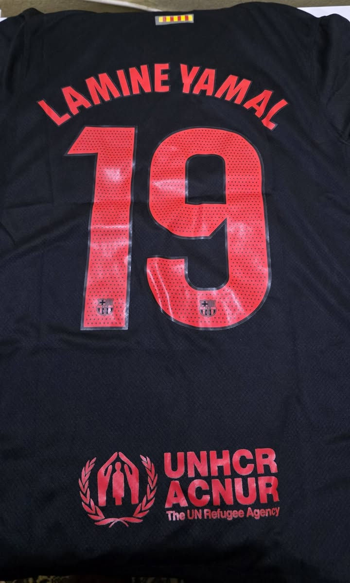 السلام عليكم
دريس بدون شورت ماركه فيتنامي اصلي 

جميع الالوان والقياسات 

يوجد قطع مفرده وقطع متعدده 

يوجد توصيل لجميع محافظات العراق 

***********
