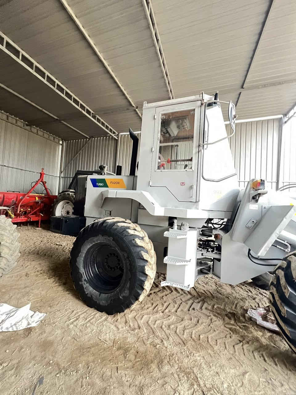 شفل لبيع فوركاوه مكينه ازوزه بسمي تحويل ثاني يوم مكفوله ***********
