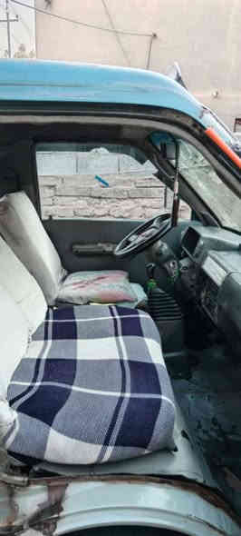 السلام عليكم بسته موديل 95سنويه صاقطه كير ومكينه وكينه خير من الله تايرات جديدة كهربيات كله شغالة 
***********
***********
اي ستفسار عله ذني لارقام وبيهن وتساب سعر 35قفل بيع مستعجل
