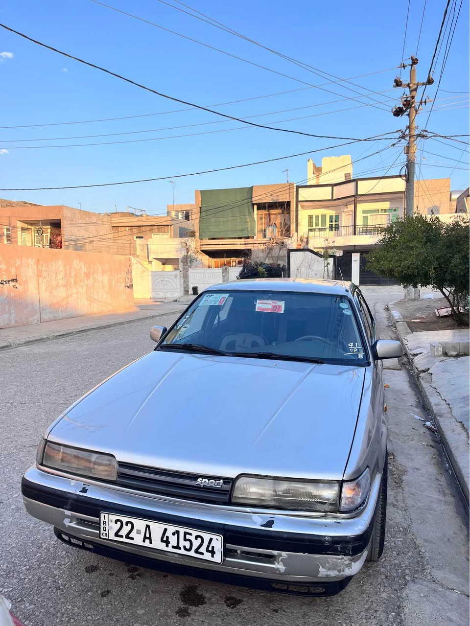 مازدەی ٦٢٦ مۆدیل ١٩٩٠ ٤ جام کارەبای هەزە هەتا ٢٠٢٧ سەنەوی هەتا ٢٠٢٨ نویە بە ناوی خۆمە خەرامەو ئەوەلیات بەشەرتە سیارەکە بەس جەمپەکی خەفیفی پشتی هەیە فول فولە بسلایتە بەس گیری حادیە سیارەکە جایزە ماری دۆستە  گۆرینەوەش دەکەم لەگەر شتەکی بە دلم بیت لە هەولیرم سەحریشی ٤٩ وەرەقەو مەجالەکی برایانە ژ.م *********** کۆرەک *********** Singapore
