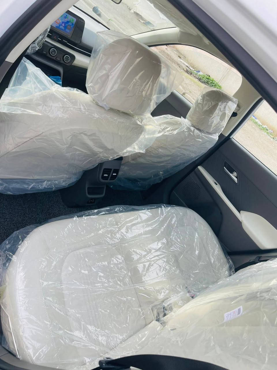 سلام عليكم اكسنت موديل 24 خليجي كفاله عامه ماشيه 37.      مكان حي لعامل ***********
