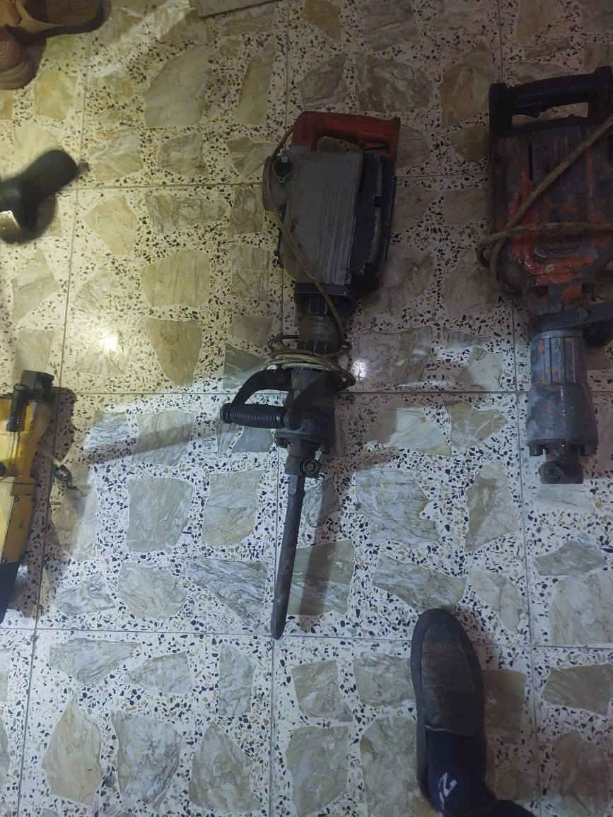 سلام عليكم للبيع جك همر ثنين وتريل تقشير واحد مكان بغداد جسر ديالى الجديد الكرغواليه


**إذا كنت صاحب هذا الإعلان وتريد حذفه لأي سبب، رجاءا أرسل رسالة إلى الدعم الفني**