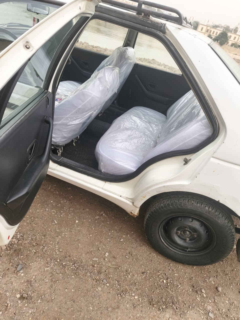 السلام عليكم بيجو روى موديل ٩ سياره حلوه يرادله صدر امامي او طوافه او سياره جواها تخم تاير اوكير مكينه مكفول  
هاذه رقمي *********** رايدها ٢٦ بيها مجال لطيبين
