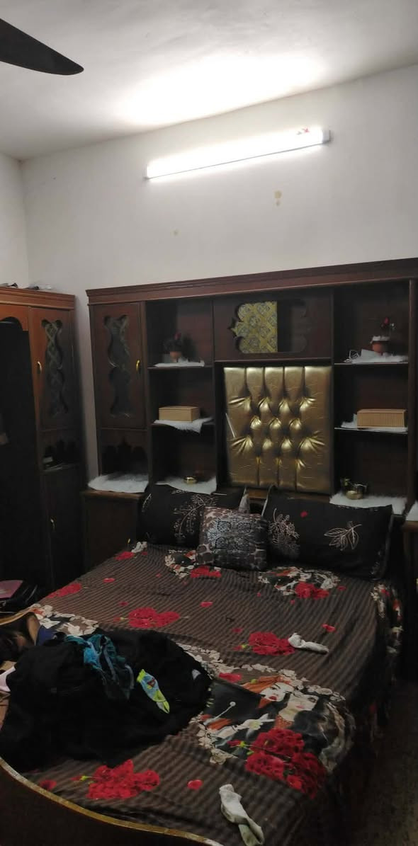 غرفه للبيع السعر 300
عنوان كرمة
للاستفسار ***********
