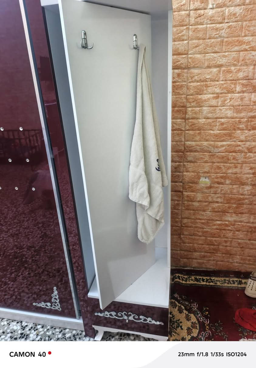 السلام عليكم غرفة تركية 8قطع للبيع
غرفة نضيفة وحلوة متعبانة مكانهة واسط 
عزيزية سعرهة 400الف اي ستفسار 
***********
***********
