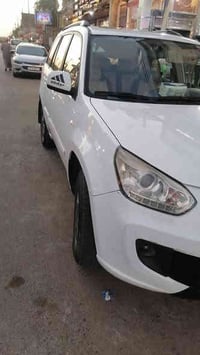 تيكو ١٣ رقم انكليزي باسمي مكفوله من الصبغ فقط باب السائق بارد تخم تاير...