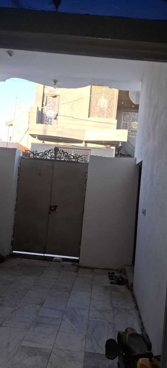 السلام عليكم ورحمة الله وبركاته دار للبيع مساحة ٢٠٠ متر  زراعي بي وصل تطويب شارع الشموخ مقابل جسر المشاة مقابل صيدلية وسام إبراهيم فرع البان الطائي يحتوي على غرفتين نوم صاله واستقبال ومنور صحيات خارجيه داخل بيت مشتمل نظام سويت يحتوي على غرفة نوم كبيره وغرفه صغيره  ومطبخ وصحيات مشترك  منور
الاتصال على الرقم واتس ***********

السعر 200وبي مجال

السلام عليكم ورحمة الله وبركاته دار للبيع مساحة ٢٠٠ متر  زراعي بي وصل تطويب شارع الشموخ مقابل جسر المشاة  فرع البان الطائي يحتوي على غرفتين نوم صاله واستقبال ومنور صحيات خارجيه داخل بيت مشتمل نظام سويت يحتوي على غرفة نوم كبيره وغرفه صغيره  ومطبخ وصحيات مشترك  ومنور
