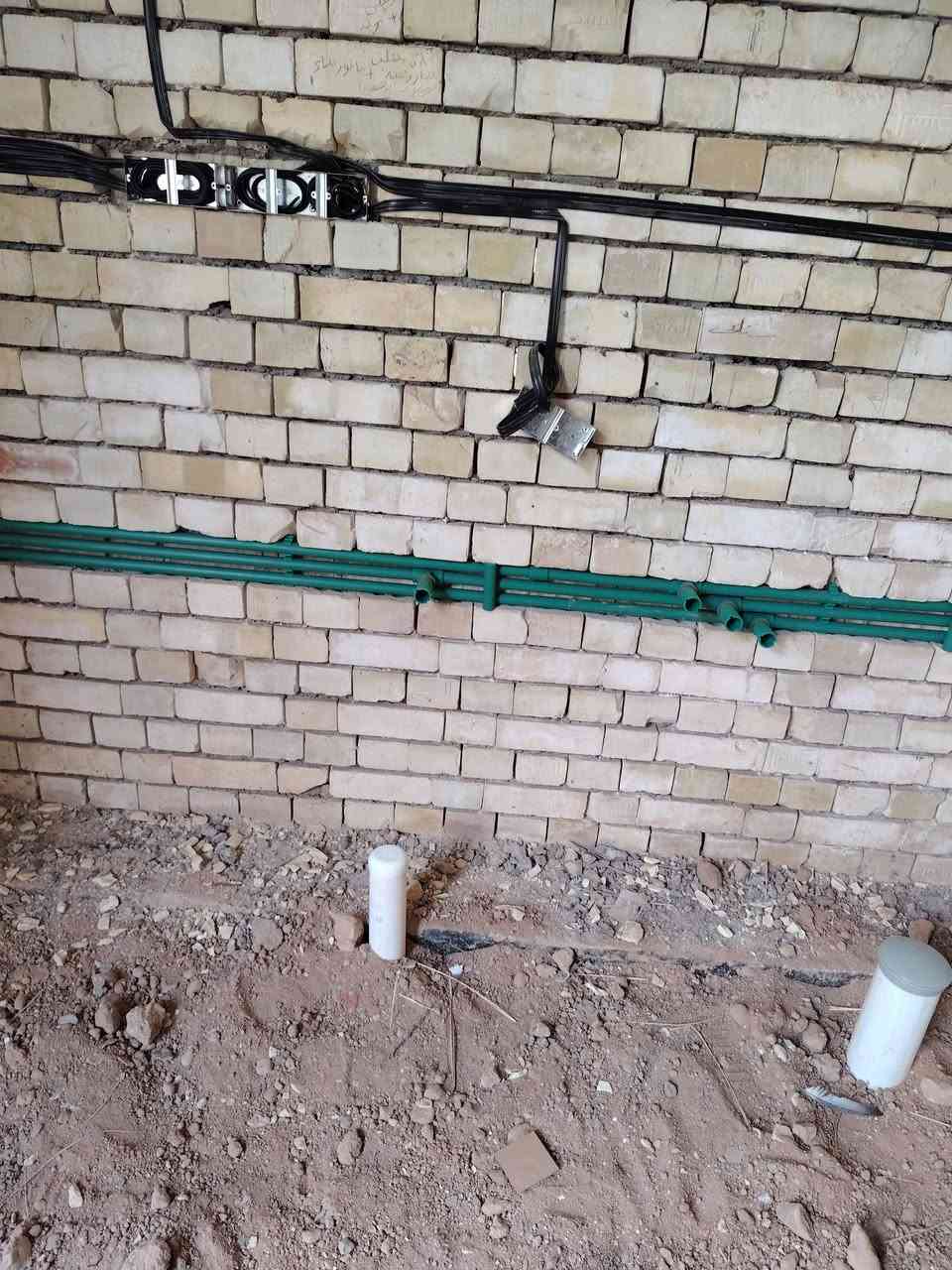 مناف الكربلائي تاسيس ماء ومجاري وكهرباء وصيانه وثقب كور ***********
