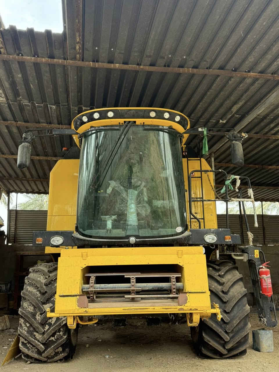 السلام عليكم، للبيع حاصده 5بلم فول مواصفات  اخت الزيرو تاير حرفش غربيل كهربائي 2024 ساعات العمل 350ساعه للأستفسار/***********
