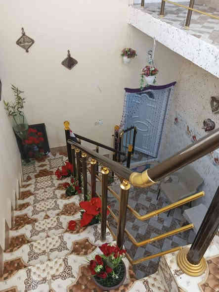 اعلان🔔دار للبيع طابو صرف يباع عن طريق المصرف العقاري مقدمة 7 مليون والباقي 71 مليون على المصرف العقاري💯
مساحة 100 متر طابق ونصف
الموقع♦️كركوك حزيران قرب مخزن ليث✅
يتكون الدار 🏠 
كراج ▪️استقبال ▪️مطبخ ▪️غرفتين نوم ▪️صحيات
✅ احصل على منزل أحلامك معنا، نحن مكتب عقاري موثوق ومتخصص في تلبية احتياجاتك السكنية
لاتتردد في زيارتنا او الاتصال بنا •                                         👑جنة الامل للعقارات 👑
 📞***********  ابو جنة
📞 *********** ابو يوسف
 📞***********  احمد
الفرع الأول : دوميز منطقة ال 55 مقابيل #تانكي #دوميز
الفرع الثاني : حي الواسطي مقابيل #باب اللواء ٦١ وقرب # تقاطع #الاصدقاء
                    #صفحة #المكتب 
https://www.facebook.com/profile.php6&mibextid=ZbWKL
