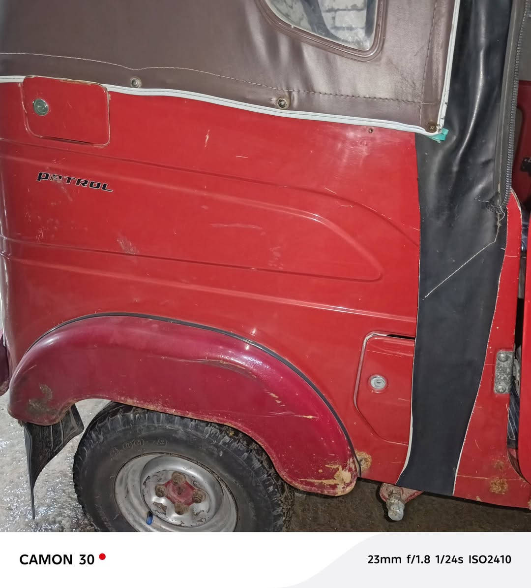 السلام عليكم مكلف بنشر
تكتك 22 شهر السابع مرقمه بغداد 

 
تكتك لاضربه ولا صبغ فقط ملاحظات 

وبيها بدايه خياس بالدوس 

مكاني الشعله شارع الخمسه كيلو 

السعر 9 وبيها مجال 

+964 772 613 6459

هذا رقم راعيها بي واتساب


**إذا كنت صاحب هذا الإعلان وتريد حذفه لأي سبب، رجاءا أرسل رسالة إلى الدعم الفني**