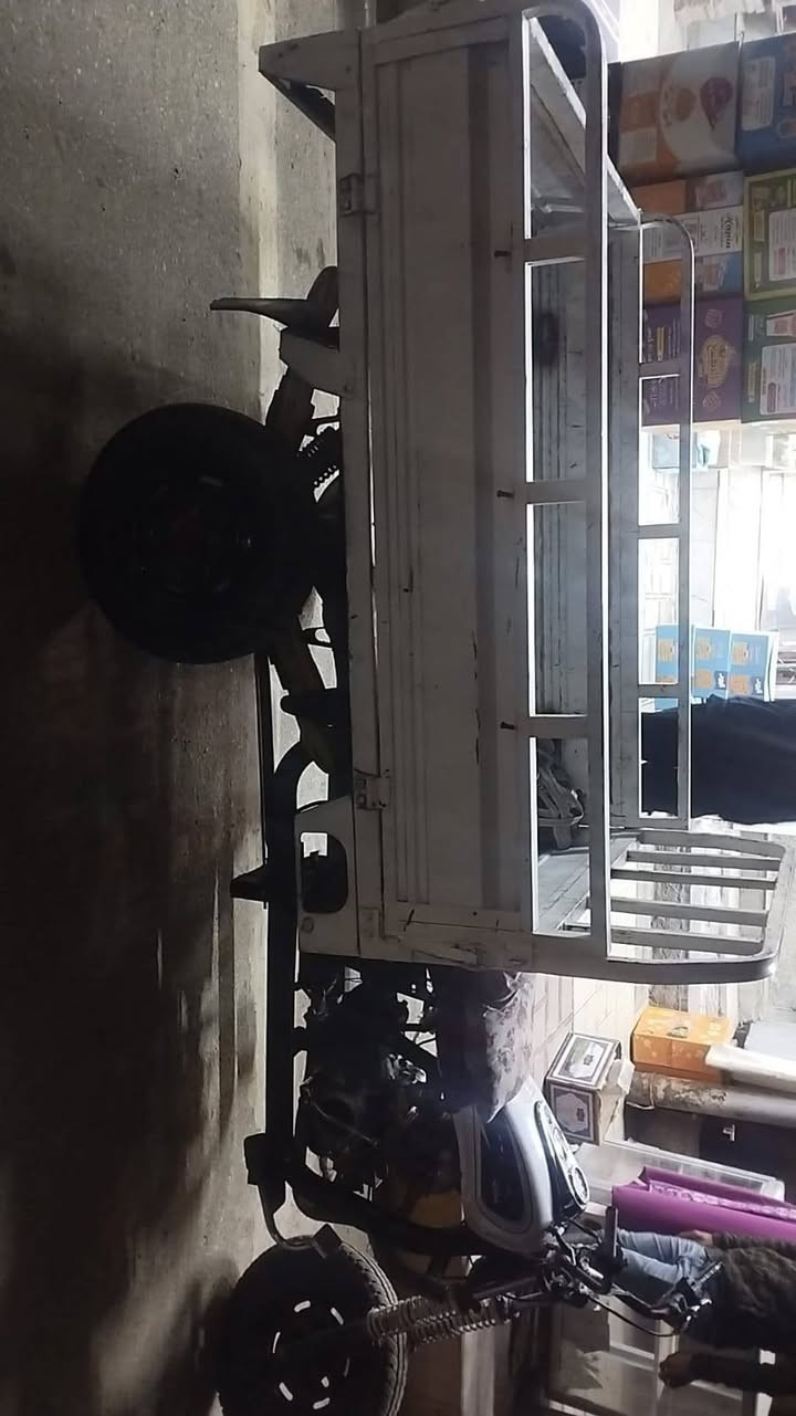 سلام عليكم ستوته للبيع ميدل ١٣ اوراق بديها نضيف ما بي خياس مكينه نص عمر تواير جوبلس نضيفات مال تعمير مكانها شطره السعر اتصال عل رقم ***********
