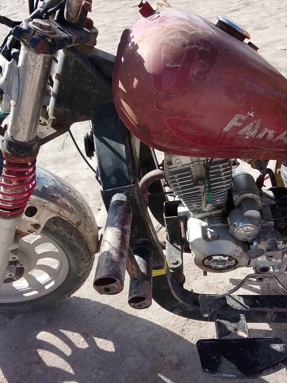 سلام عليكم ستوته فرس لبيع موديل 2014وراق ستنساخ سعر مليون وميه وبيه مجال الماكن القرنه نهر الباشه ***********
