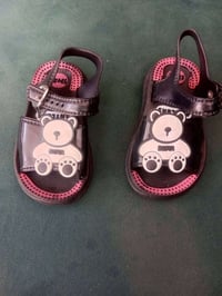 ملابس أطفال • بضاعة • أسعار مناسبة