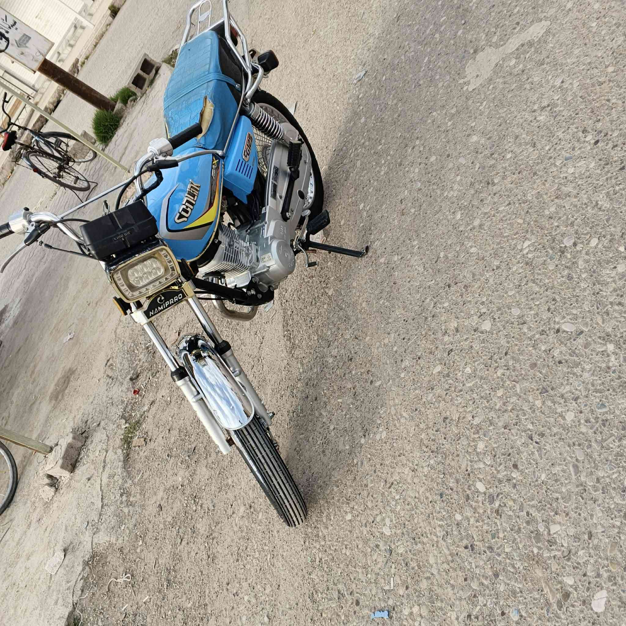 سلام وعليكم شباب دراجه كلش نضيفه موديل ٢٢ما مفتوحه أي خلل مابيه السعر ٥٠٠وبيه مجال الرقم***********
