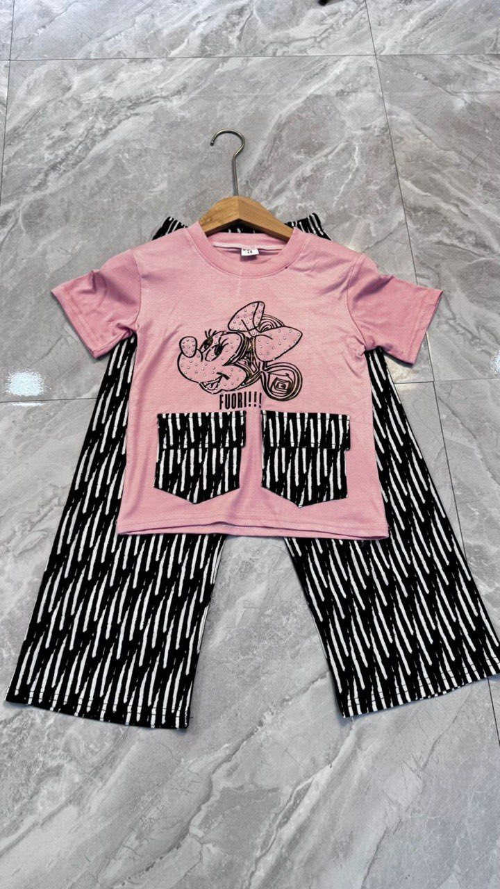 #عروضنا المميزة مستمرة! 😍 #سعر 10 فقط
تبحثين عن طقم أنيق وعملي لطفلتك؟ وفرنا لكم الطقم الأكثر طلباً بجودة عالية وسعر لا يُفوت!
📌 #السعر: 10 فقط.
#المقاسات: من عمر 4 سنوات الى 10 سنوات.
اطلبي الآن عبر الخاص ونسقي لها أجمل إطلالة. 

للحجز والاستفسار يرجى مراسله الصفحه🤳
للحجز ع رقم وتساب 
7773332270📞
7716639035📞
يوجد توصيل
🚕 بسمايه الف
🚕 بغداد 5000
🚕وكل محافظات العراق 6000
يوجد دفع ماستر💰💰@أبرز المعجبين


**إذا كنت صاحب هذا الإعلان وتريد حذفه لأي سبب، رجاءا أرسل رسالة إلى الدعم الفني**