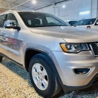 عندي جيب لاريدو ٦ سلندر    رقم بغداد  أريد مراوس بجيب  ٨ سلندر  او دور...