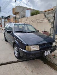 عندي سياره باسات البيع كليش مابيه السعر  30 بيه مجال  رقم 07502135922