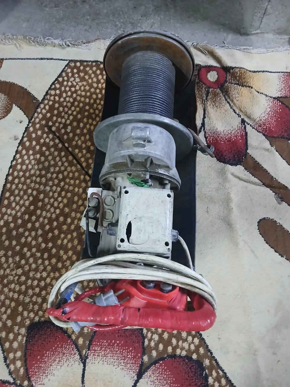 ((((. للبيع .)))) 
ونج ايطالي ماطور (2)
عرباين(4)
مولد(1)
 المكان بغداد الكماليه الرئاسه
شارع جامع الامام علي

رقم:***********  علي ابو فاطمه
اتصل ودلل
