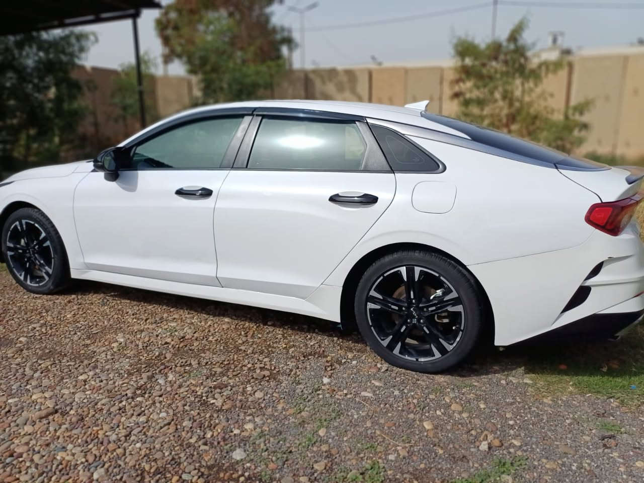 كي فايف . K5.   موديل  24  جيتي لاين  شاشه كبيره رقم بغداد  السياره جديده وما بيها نقصص

وارد امريكي ( فول موصفات)الحادث كما موضح  بصوره
( عداد 29 داخل احمر مشمشي

  اني مستوردها ومصلحها على ايدي شغل درجه اولى السياره جديده( محرك 2500 اقتصادي ونشاط) 

المكان بغداد  ***********،   سعر 182$
