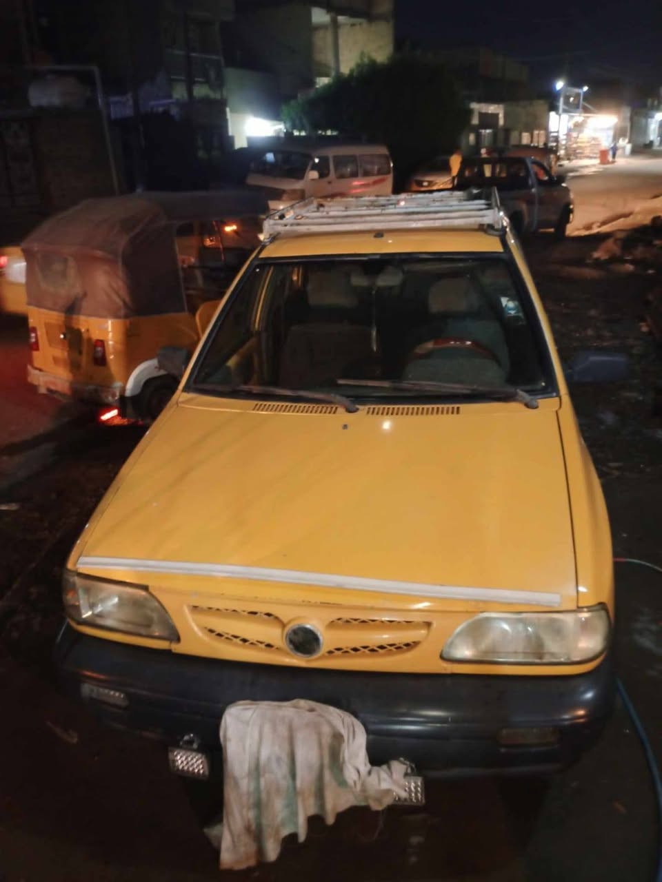 سلام عليكم سايبه موديل ٢٠١٤ سعره ١٧ ورقه وبيهه مجال رقم الهاتف *********** مطلوبه هيئة ومرور ٧٧٦ ألف
