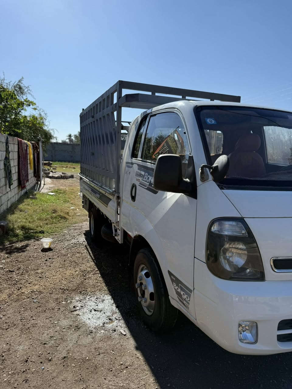 ‏فحل 4000 للبيع 2013 مقفولة السعر 125 وبيها مجال مكان بغداد
***********
