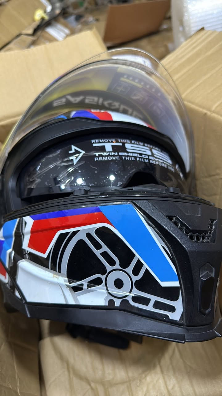 صحه وعافيه عليكم 🌺🌙
خوذه بهالشكل السبورت قطعه امزون 
بالكارتون بس للصور ورجعتهه 

اعلى سعر توصل ابيعهه ما اعرف اسعارهن 🌺🩷


**إذا كنت صاحب هذا الإعلان وتريد حذفه لأي سبب، رجاءا أرسل رسالة إلى الدعم الفني**