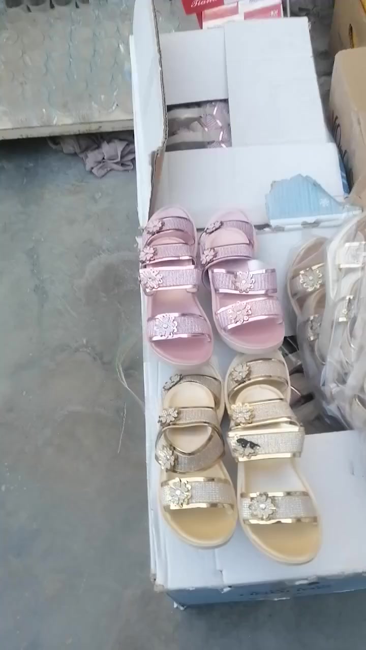 #مجمع ابو ياسر بدون منافس لحگو
#احذية #شحاطات #ملابس #مفروشات #بلاستك #زجاجيات #فافون ستيل #كهربائيات #انشائية #غذائية #اكسسوارات #عطور


**إذا كنت صاحب هذا الإعلان وتريد حذفه لأي سبب، رجاءا أرسل رسالة إلى الدعم الفني**