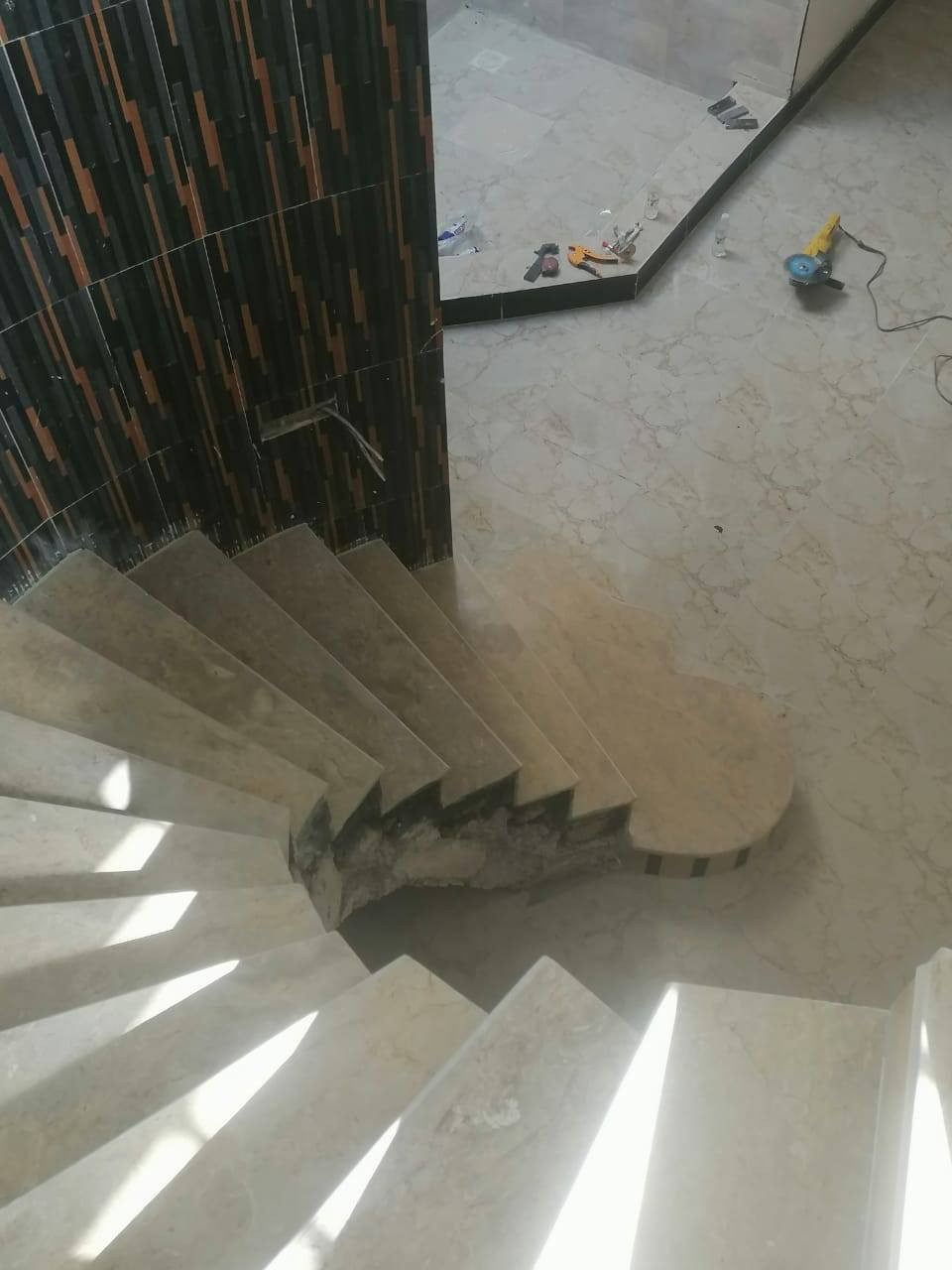 شغنا علا اليزر والتزام بلموعد
متفرغ حاليأ ***********
