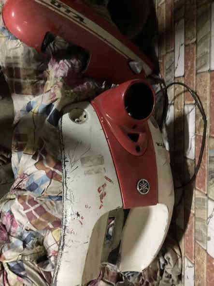 السلام عليكم دراجة عبد الحليم نثية تشتغل وتطفة ابيع كوم حديد وياهة غراض عدة الموجودة بيه. كفرات حمر كاملة وجنطة وكابريتر وسيت چبن ودبة دهن سعرهة 125وبيه مجال  رقمي ***********متواجد واتساب
