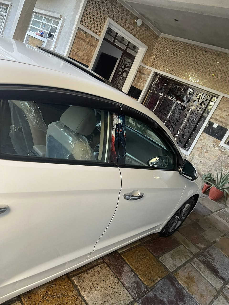 السلام عليكم النترا 2017وارد خليجي  فول مواصفات ماعده البصمه. ماشيه 117. شفط فتحه تبريد خلفي امامي 3 انضمه قياده.  مكينه 2000 دوش رقم اربيل بسمي هزه جديده سنويه بسمي2031 قبل كم يوم حولتها سياره جديده السعر 139 
مدينة الصدر ***********
