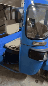 السلام عليكم تكتك 23 امرقم ام الكنر للبيع مكاني بغداد فلكة حي النصر تكتك مكينة كفالة من تجفيت وشرك 
مضروبة من وره على وضعيته وبجم مضروب كد شبر مسمكره
تكتك كاملة عوزة شغلات بسيطة شراي تصل ***********
