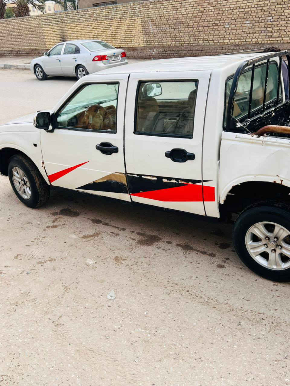 السلام عليكم بيكم گريت وول للبيع
موديل 2006

سيارة مال شغل جاهزة مكينة وگير كفالة كهربائيات شغالة باور جديد دينمو جديد 

رقم بصرة صدامي صاحبهة بالبصرة ما اندله اكفلك سرقة وعشاير 

كوم حديد

سعرها 15 ورقة وبيها مجال بسيط للجية

مكاني بالناصرية التضحية

الشراي يتصل وبيه خير ويدلل

***********
