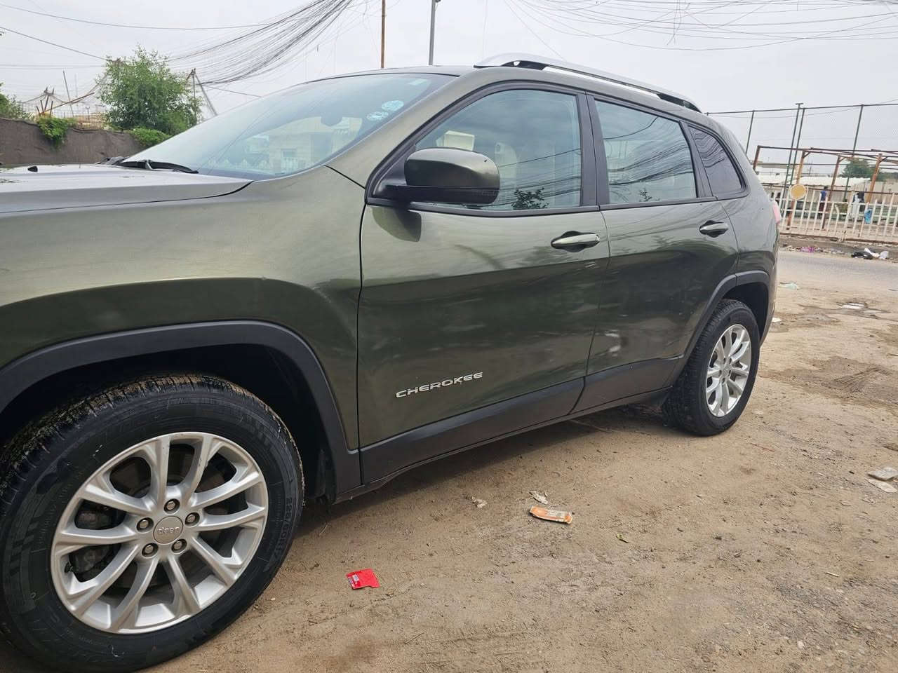 سياره جيب شيروكي بزون
٢١ اربيل رقم دولي سنوية باسمي تبديل بنيد فقط معه تجميل
هاتف *********** ناصريه مركز
