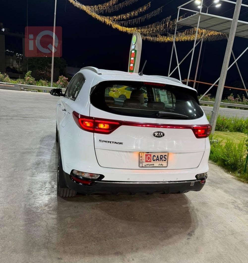سبورتج 2020 خليجي 
سياره كفاله من الصبغ و البارد و تبديل 
ماشيه 105 الف السعر 187 
داخل حمصي كراسي كهرباء 
سياره جاهزه مكاني بغداد الاعظميه 
رقمي للتواصل ***********
