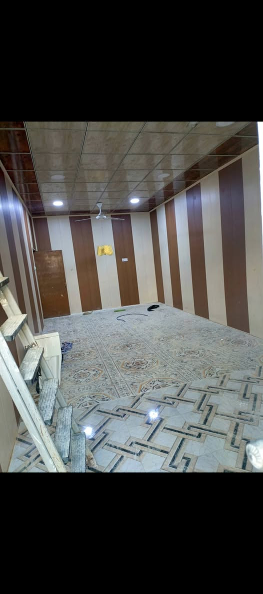 يالله بيت للبيع عنون ميسان مغربه قرب مدرسه الغزلي يتكون ثلاث غرف نوم صاله وديونيه ومطبخ ومنور وصحيات خارجيه ودخليه  طابو صرف مسح 130 لاتصال ***********
