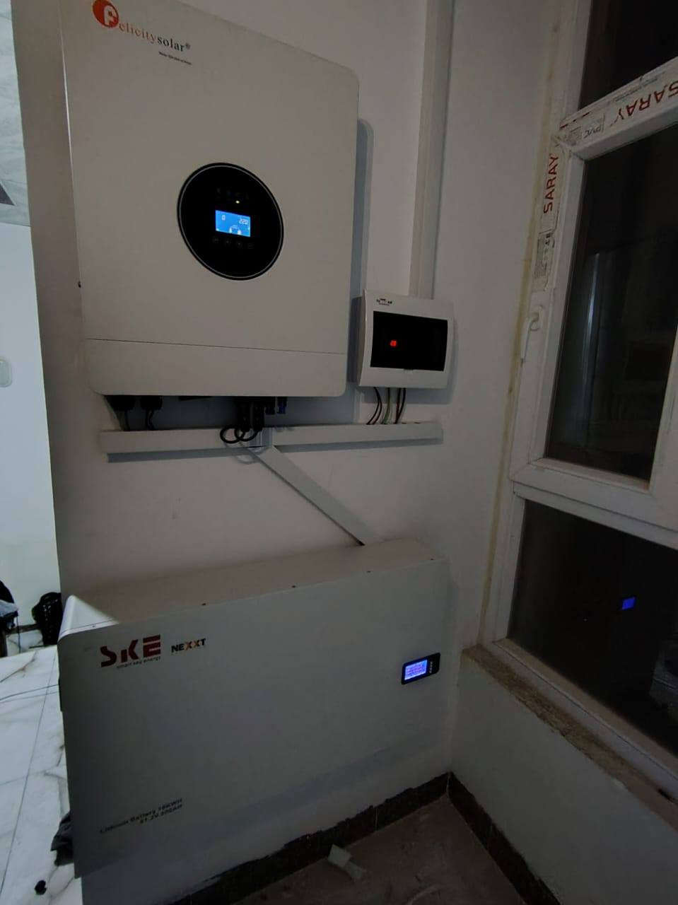 بفضل الله وبحمده قامت كوادر شركتنا (شركة المهندس للطاقة الشمسية) بنصب منظومة طاقة شمسية منزلية لأحد زبائن شركتنا
العرض الاقوى تحطيم الاسعار 🔥 🔥 🔥 🔥 🔥 🔥
العرض الاول 🔥 🔥 🔥
السعر : 4،000،000 نقدا
السعر : 5،000,000 قسط 
القسط الشهر 277 الف فقط
القدرة : 15 نهاري و 15 ليلي 
الألواح: 620 واط ضمان 15 سنة  عدد7
البطارية: ليثيوم حجم 15 كيلو واط ضمان 5 سنة
الانڤيرتر :  حجم 6 كيلو مع واي فاي مدمج ضمان 2 سنة 
العرض الثاني 🔥 🔥 🔥
السعر :  3,500,000 نقدا
السعر :4,500,000 قسط
القسط الشهري250 الف فقط
القدرة : 10 نهاري و 10 ليلي 
الألواح: 610 واط ضمان 15 سنة  عدد 5
البطارية: ليثيوم حجم 10 كيلو ضمان خمس سنوات
الانڤيرتر :  حجم 6 كيلو مع واي فاي مدمج ظمان 2 سنة
العرض الثالث 🔥 🔥 🔥
السعر : 2.750،000 نقدا
السعر : 3,750,000 قسط 
القسط الشهري 208 الف فقط
القدرة : 10 نهاري و 7 ليلي 
الألواح: 620 واط ضمان 15  سنة عدد5
البطارية: ليثيوم حجم 7 كيلو ضمان خمس سنوات
الانڤيرتر : حجم  4 كيلو ضمان 2 سنة 
العرض الرابع 🔥 🔥 🔥
السعر : 2،250،000 نقدا
السعر : 3,250,000 قسط
القسط الشهري 180 الف فقط
القدرة : 8 نهاري و 5 ليلي 
الألواح: 620 واط ضمان 15 سنة  عدد 4
البطارية: ليثيوم حجم 5 كيلو ضمان خمس سنوات

 #شركة #المهندس #للطاقة #الشمسية 
كركوك - الحويجة - شارع المشاتل قرب جامع كامل الحاج صكر مجاور شركتي الدليان والصبحي للحجم والعمرة 

***********

للحجز و الاستفسار
مدير شركة المهندس للطاقة الشمسية  
ربيع سامي الجبوري 
⁨ ***********
مهندس سعد 
***********
انور الفرحان 
مدير المبيعات 
***********
مهندس الصيانة 
عزيز الفرحان 
***********
 عمر الفرحان 
***********
